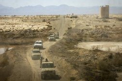 قوات حرس الحدود الإيراني خلال دورية في الشريط الحدودي مع باكستان بمحافظة بلوشستان (فارس)